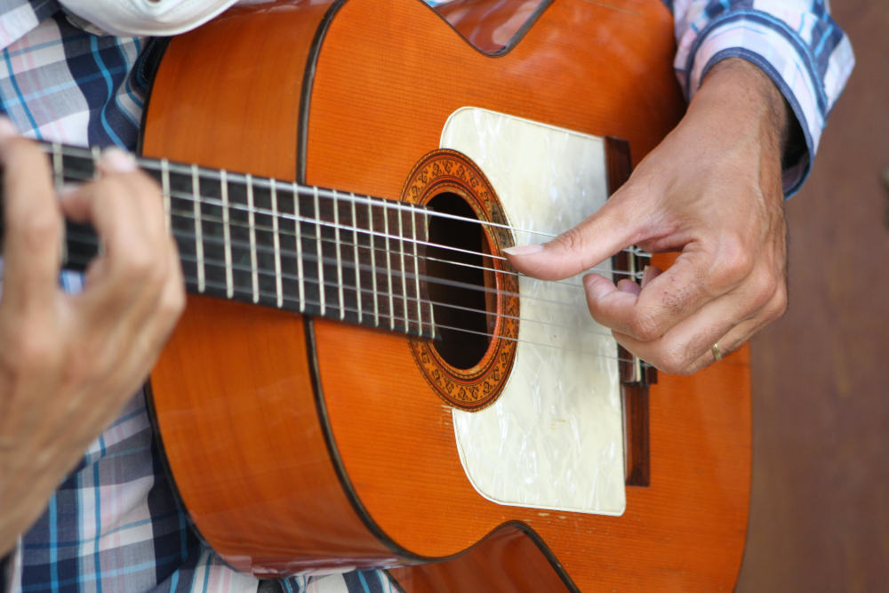 foto de una guitarra flamenca